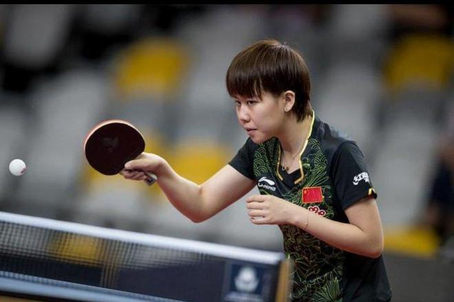 亚克担任 亚克担任