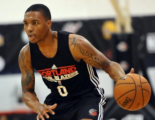 在本届日本 在本届日本