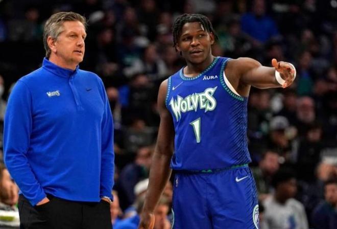 现了他对探 现了他对探